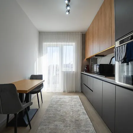 Eric Апартаменты Брашов