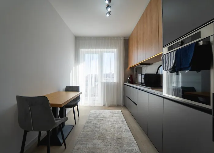 Eric Апартаменты Брашов